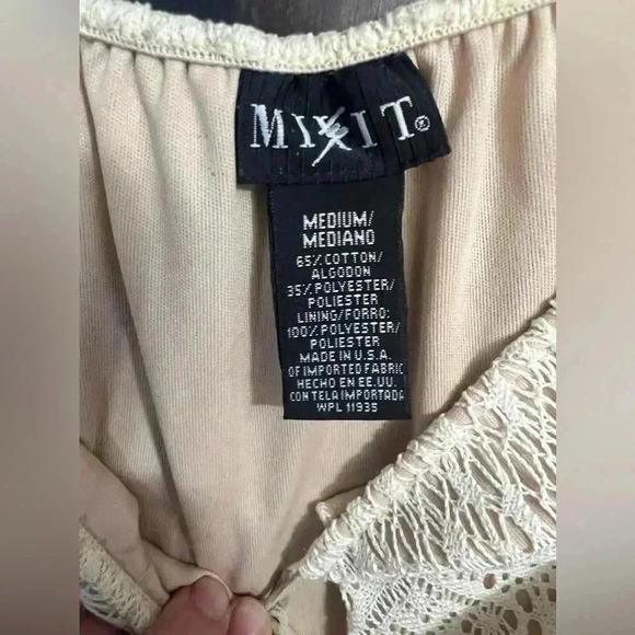 Mixit Bohemian Crochet and Fringe Top. Size: Medium - Picture 9 of 10